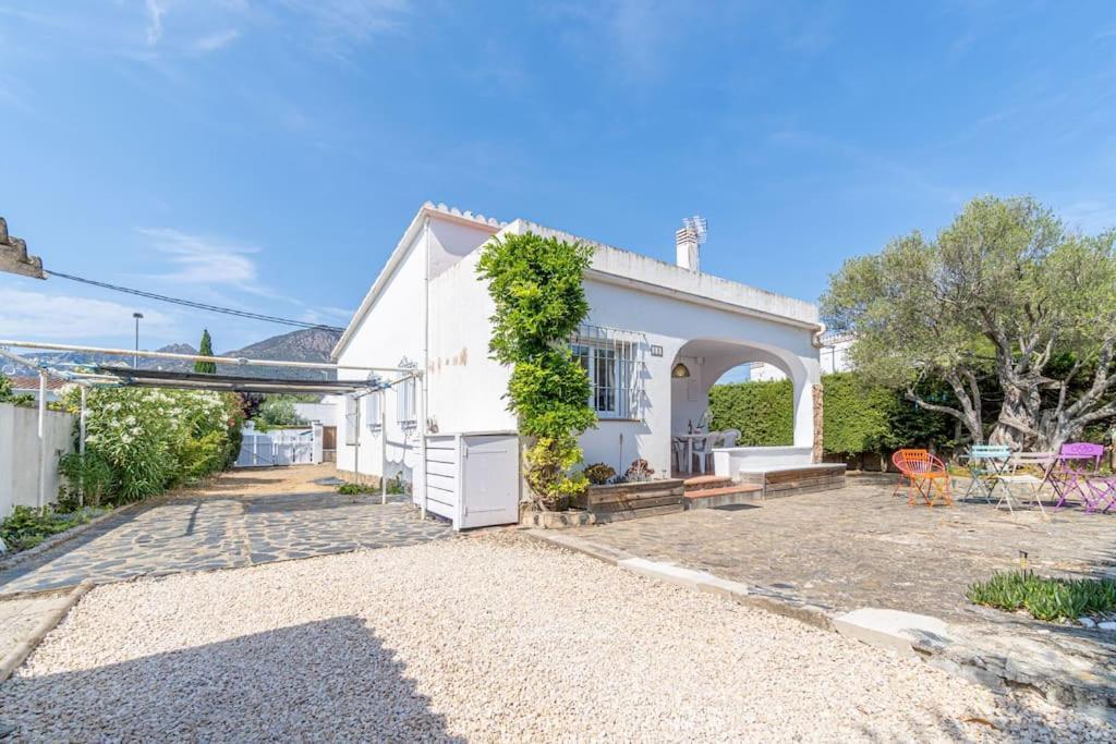 Mb1-House With Big Garden ,Swimming-Pool, & Barbacue In Roses Villa Kültér fotó