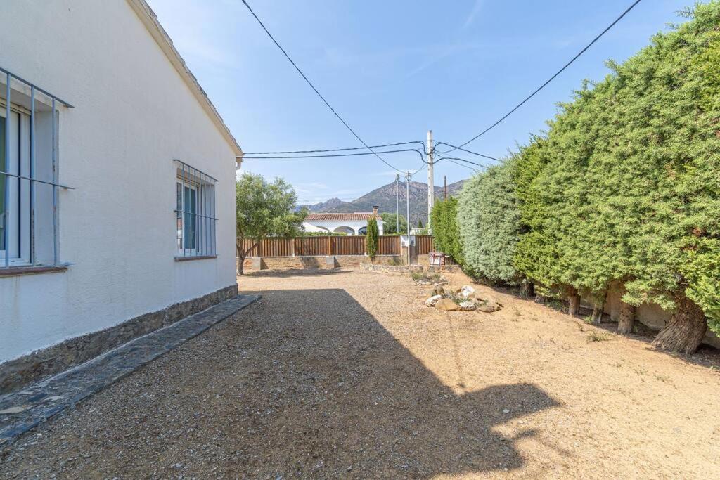 Mb1-House With Big Garden ,Swimming-Pool, & Barbacue In Roses Villa Kültér fotó